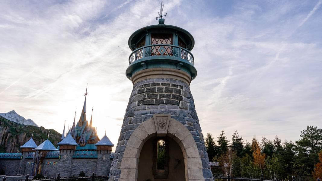 Disney Shares Easter Eggs in World of Frozen at Disneyland Paris