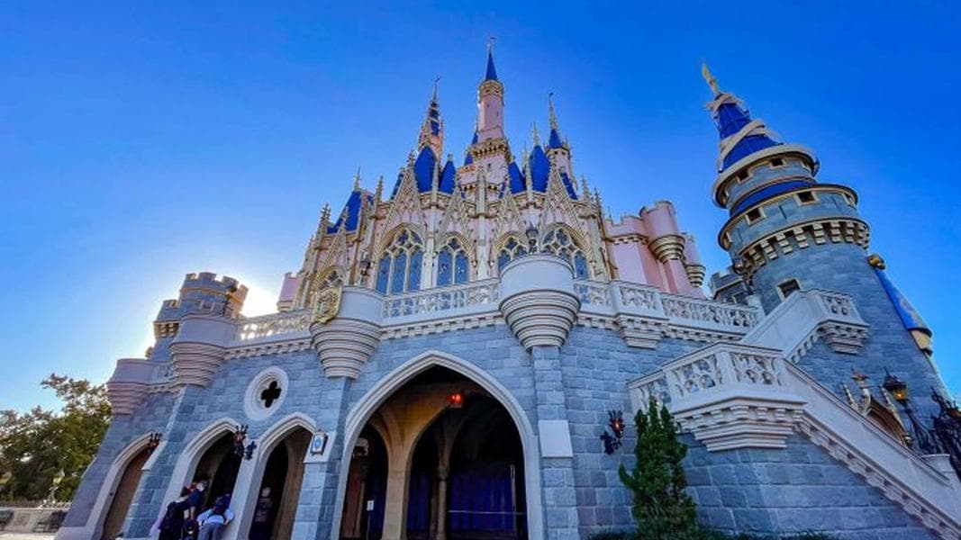 Step Aside, Disney World! Another Theme Park Restaurant Was Voted Best In The U.S.A.