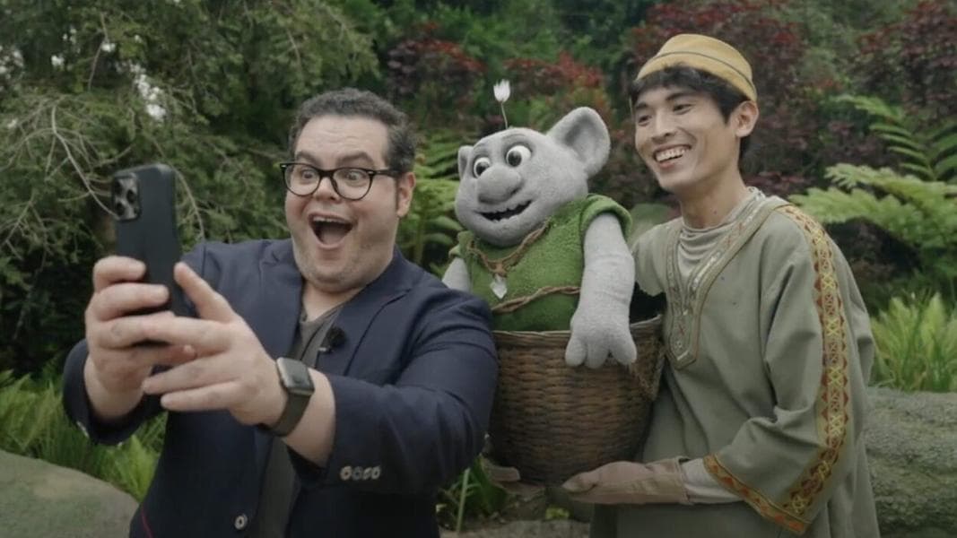 Josh Gad Visits World of Frozen at Hong Kong Disneyland