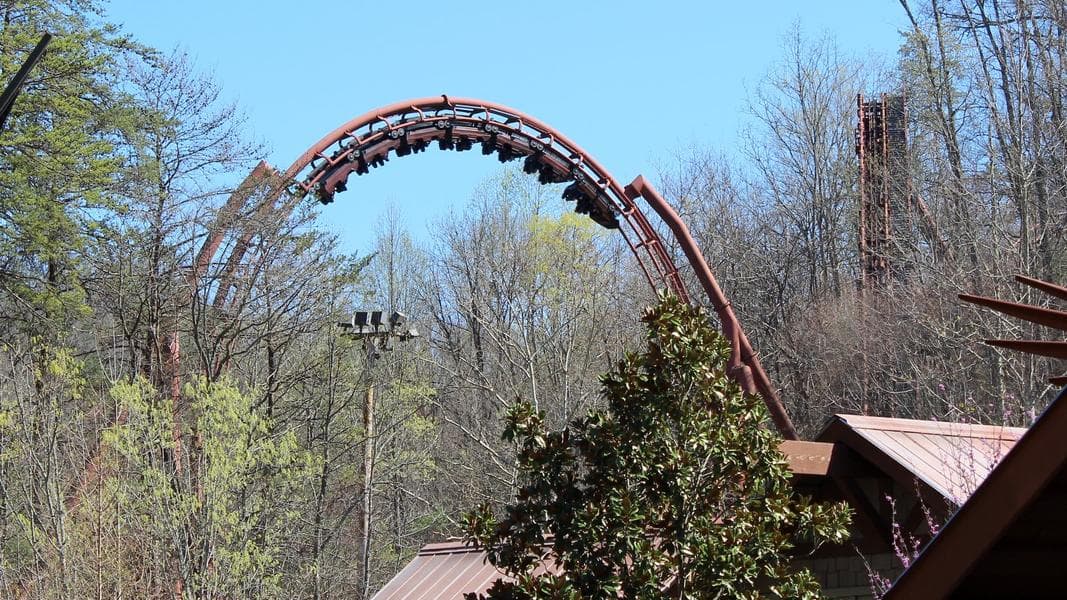 19 for ’99: Tennessee Tornado at Dollywood