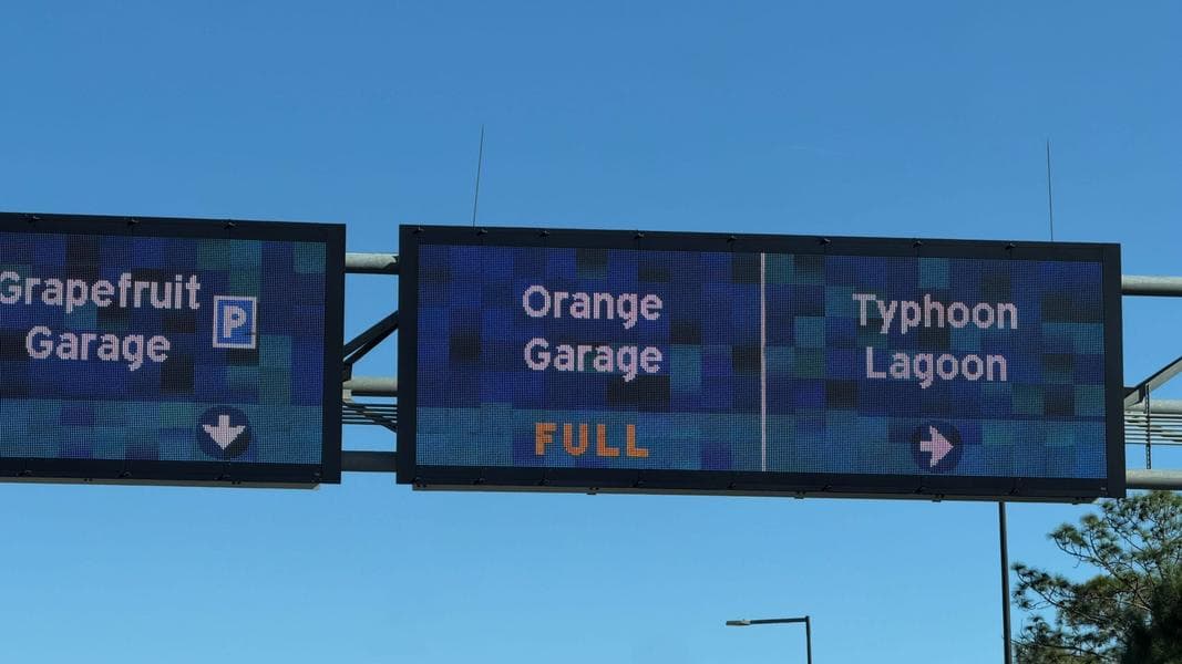 My Disney Experience App Adds Parking Capacity Notification for Disney Springs