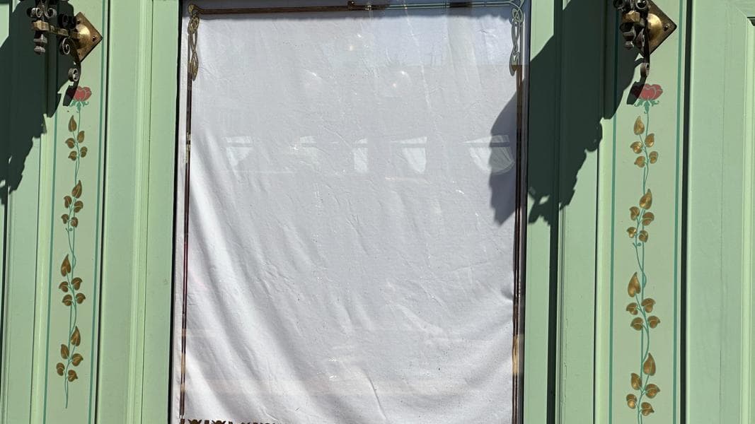 Impressions de France Closed for Indefinite Refurbishment