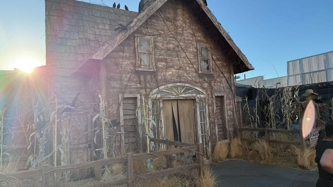 Slash Through the Scarecrow House at Universal Studios Hollywood for Halloween Horror Nights 2025