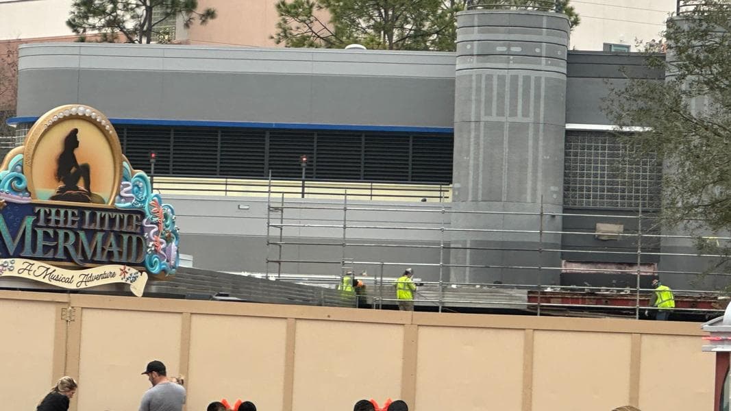 Crews Begin Removing Facade at Former Star Wars Launch Bay in Animation Courtyard