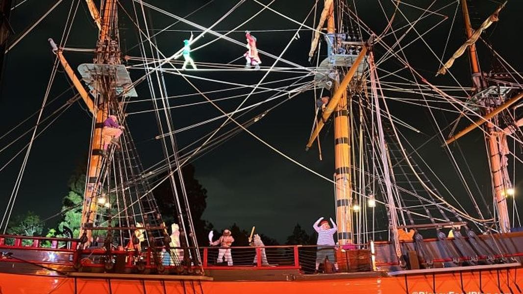 Disney Announces NEW Fantasmic! Dining Package!