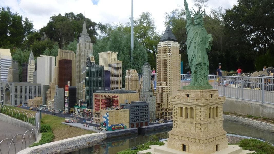 Top 10 Tour Sights in Miniland USA at LEGOLAND Florida