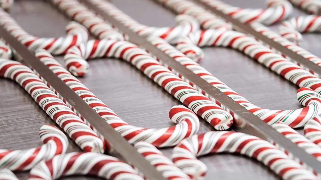 Ultimate Foodie Guide to Disneyland holiday candy