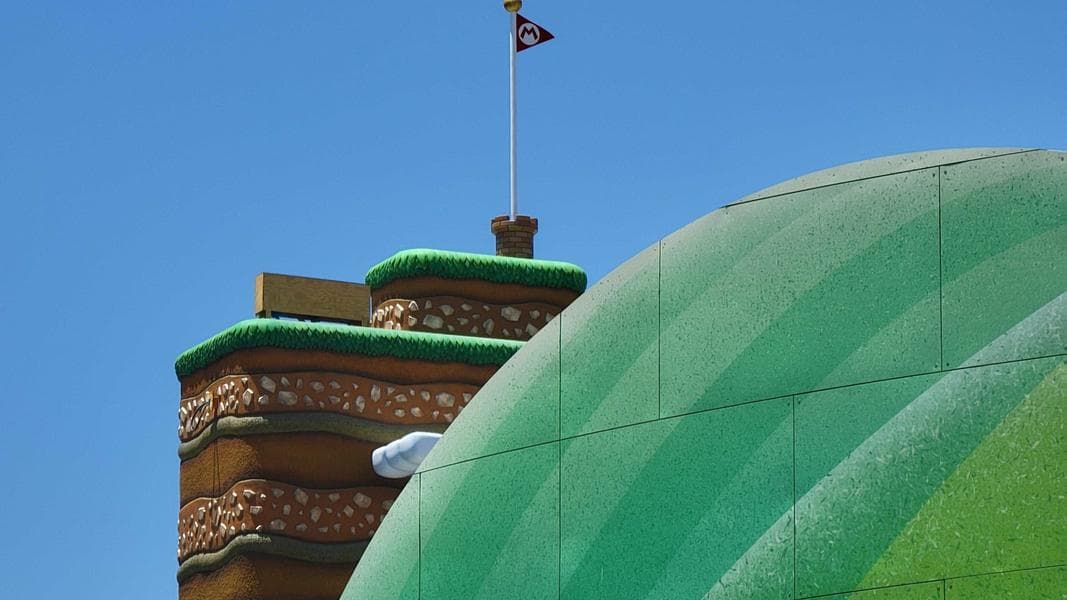 First Coins, Thwomp, Goomba, and Mario Flag Added to Super Nintendo World in Universal Studios Hollywood