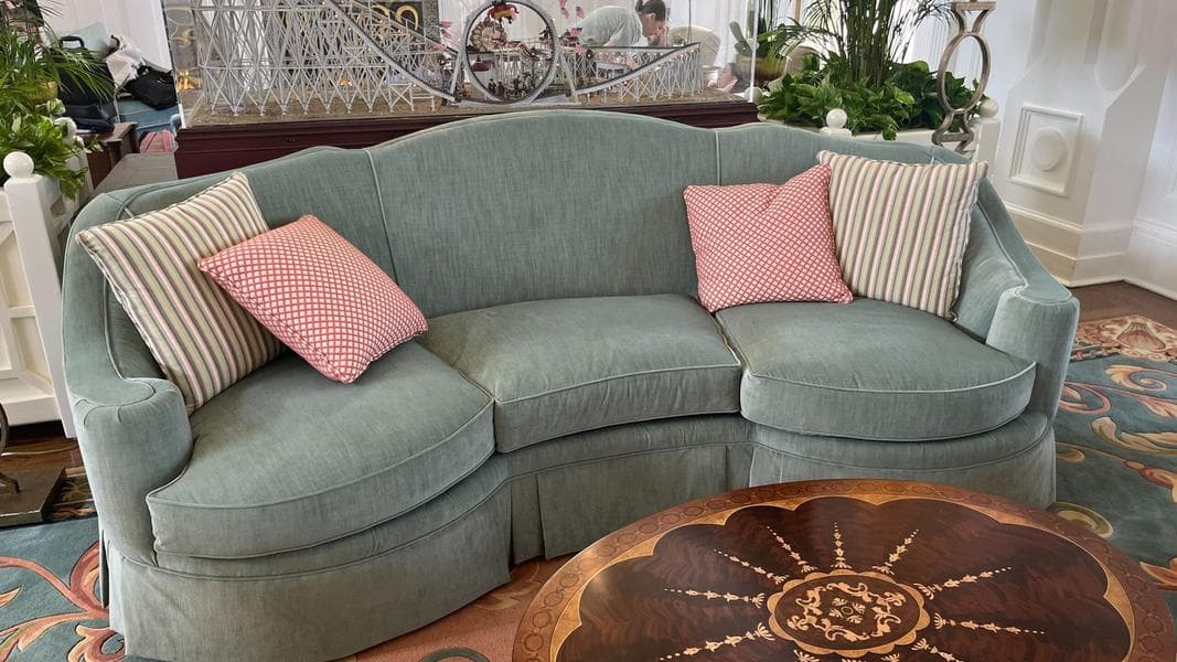 PHOTOS: Disney’s BoardWalk Inn Lobby Furniture Replaced & Reupholstered