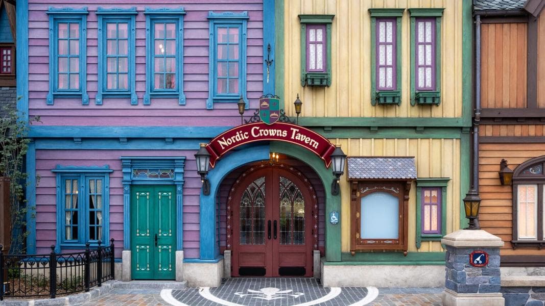 Disneyland Paris Shares Details and Pictures of Nordic Crowns Tavern at World of Frozen