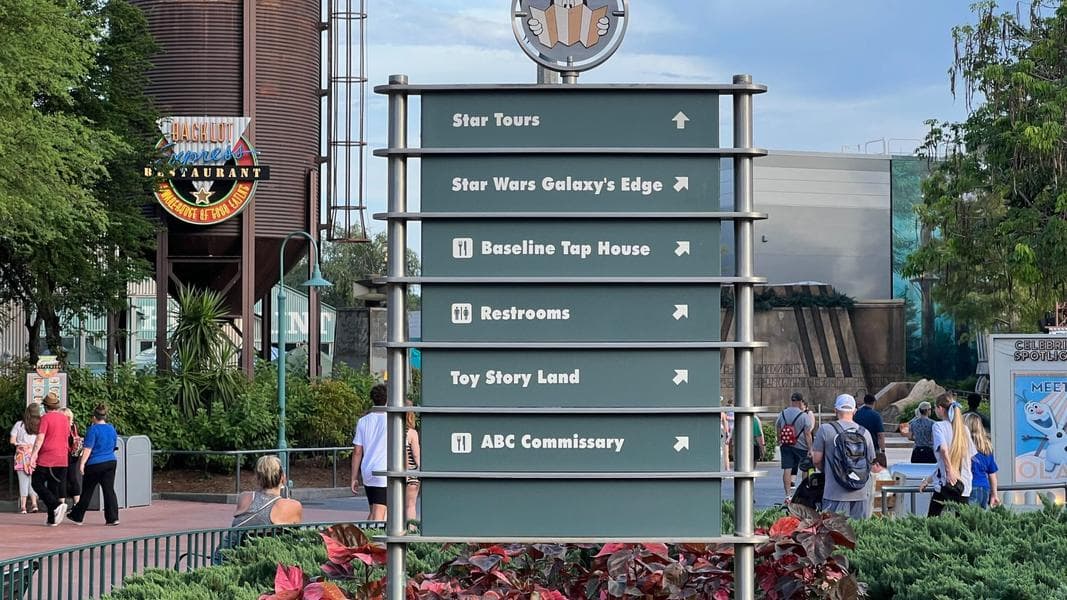 Misspelled ‘Ice Cold Hydrolics’ Sign Removed From Disney’s Hollywood Studios