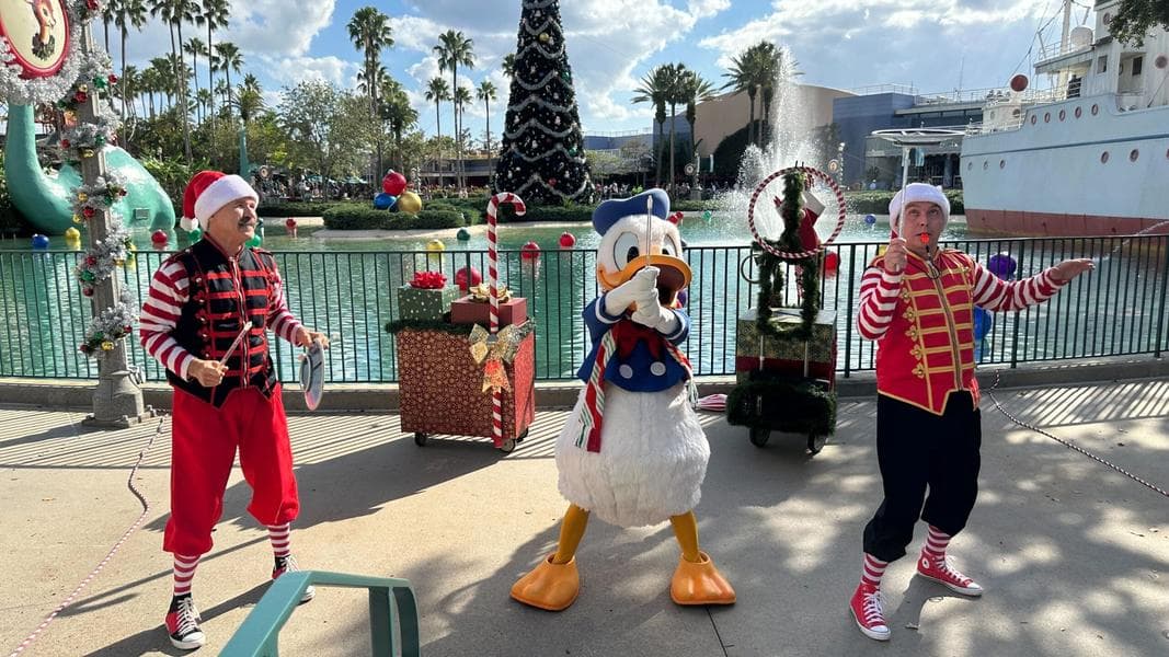 PHOTO REPORT: Disney’s Hollywood Studios 11/12/2024 (Holiday Entertainment and Christmas party honest review)
