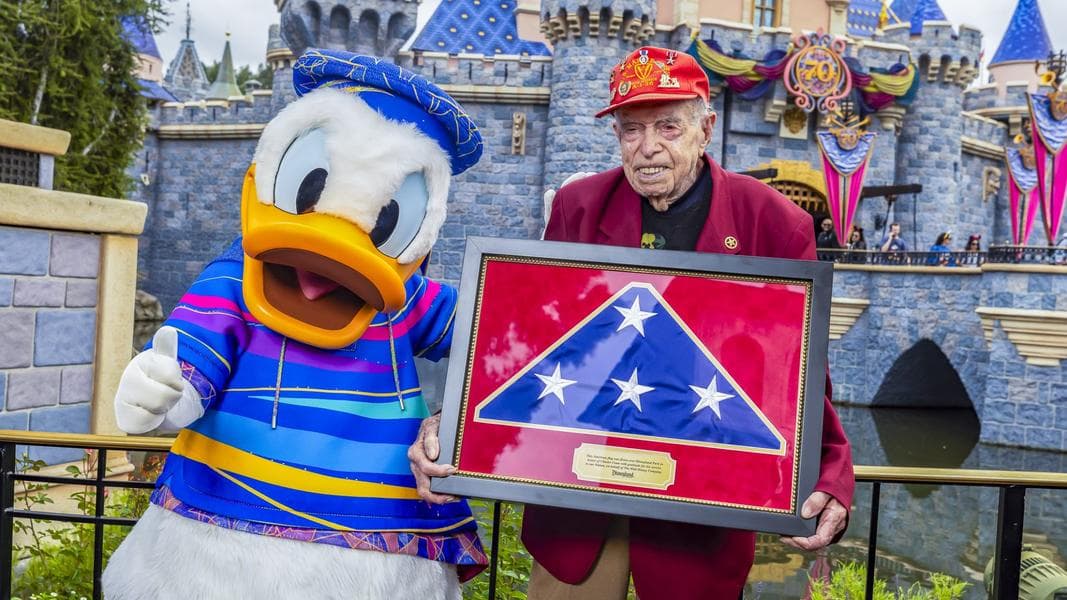 Disneyland Honors 100-Year-Old WWII Veteran