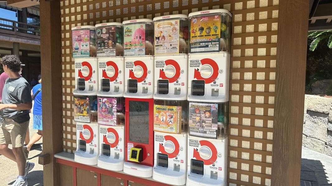 Gashapon Kiosk with Sanrio, Dragon Ball, and More Capsule Toys Now Open at EPCOT