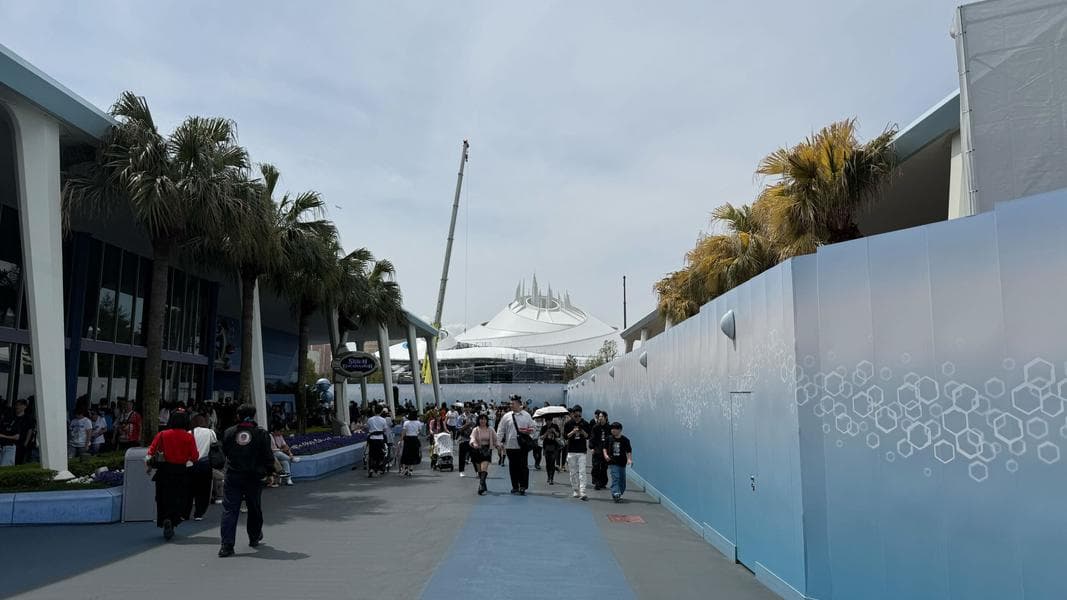 Scaffolding Comes Down Around Brand-New Space Mountain at Tokyo Disneyland
