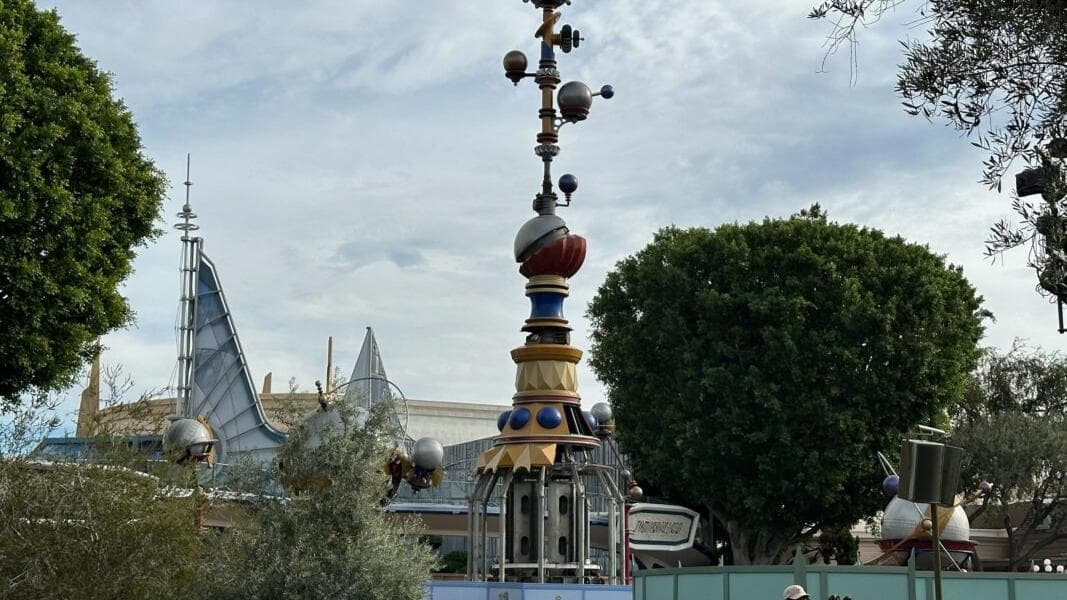 PHOTOS: Planets and Other Themed Elements Removed From Astro Orbitor During Refurbishment in Disneyland Park