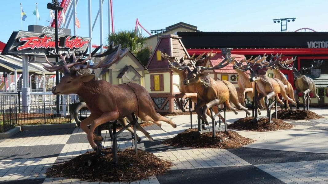 A “Taste” of the Holidays at Carowinds’ Taste of The Season