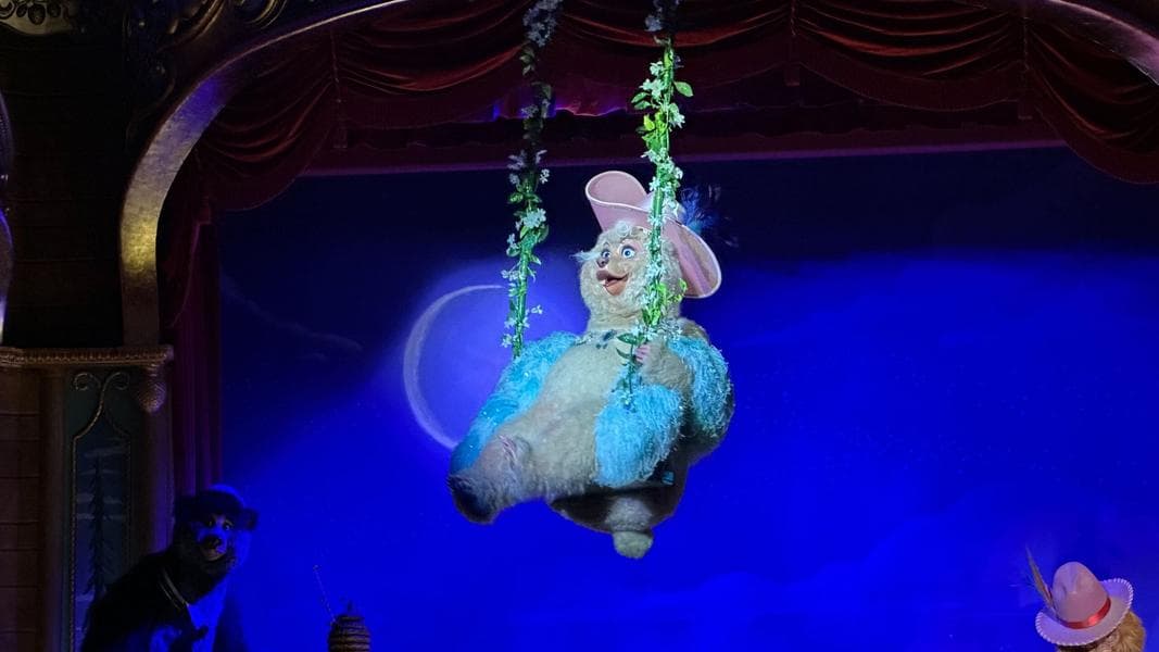 Teddi Barra Returns to Country Bear Musical Jamboree