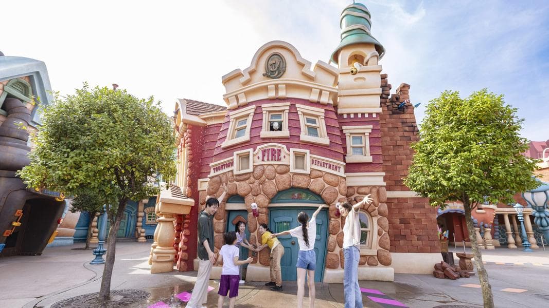 Summer Cool-Off ‘Get Soaked’ Offerings Now Available at Tokyo Disney Resort