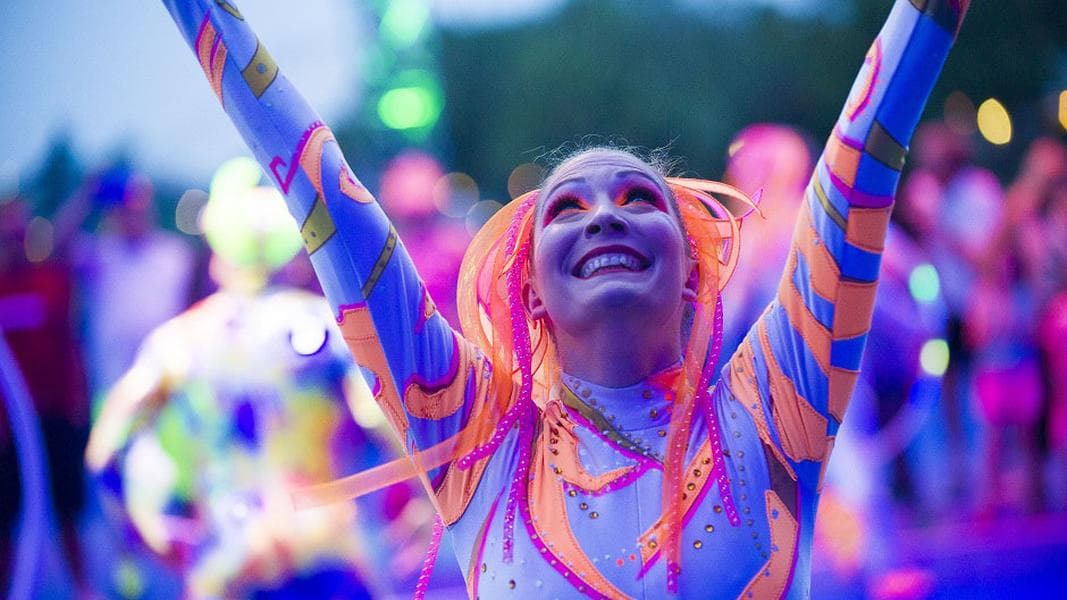 Electrify your summer at SeaWorld San Diego