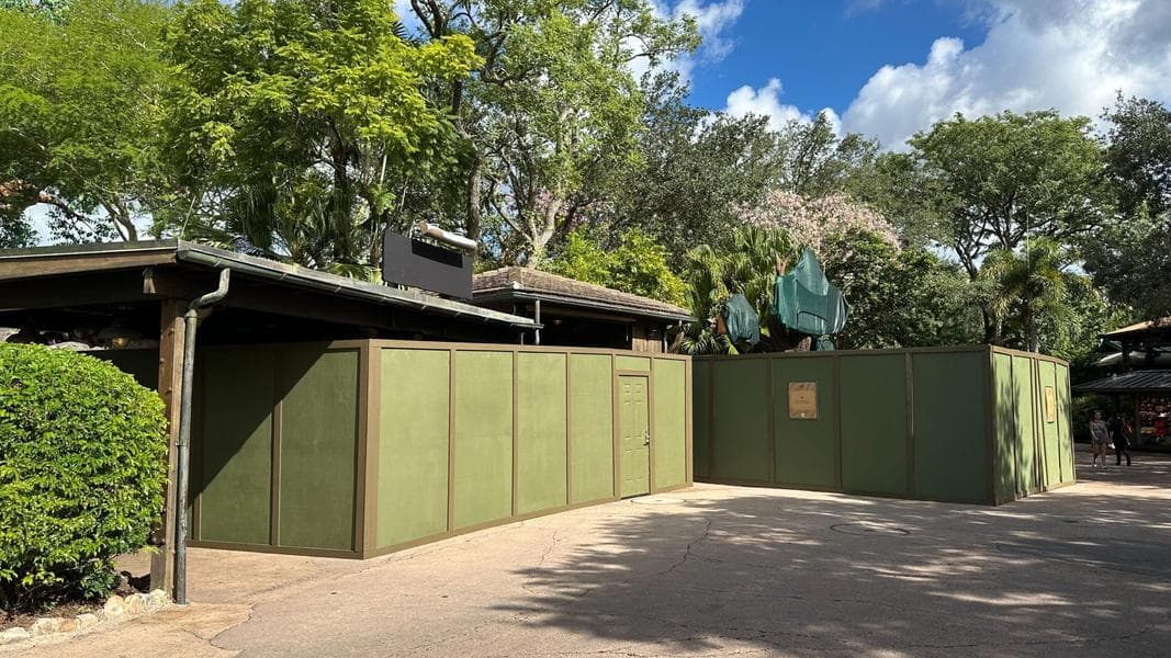 Dug and Russell Meet and Greet Moves to Make Way for Zootopia, New Structure Rises in Tree of Life Queue