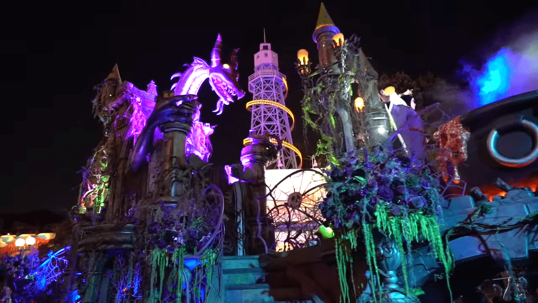 VIDEO: Frightfully Fun Parade at Oogie Boogie Bash – A Disney Halloween Party 2019 at Disney California Adventure