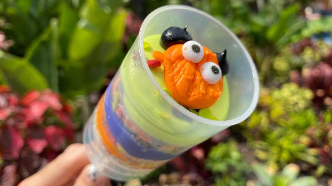 REVIEW: Halloween Mickey Push Pop from Kona Café at Disney’s Polynesian Village Resort