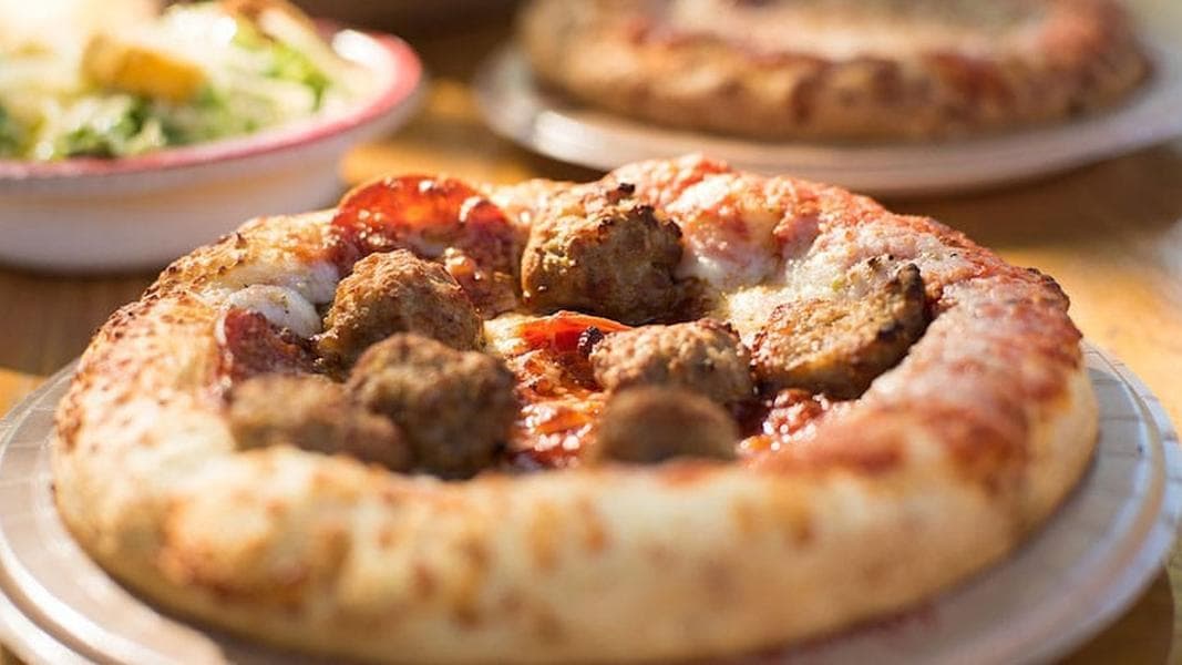 Pizzafari at Disney’s Animal Kingdom now offering table service, plus other new food options at the park