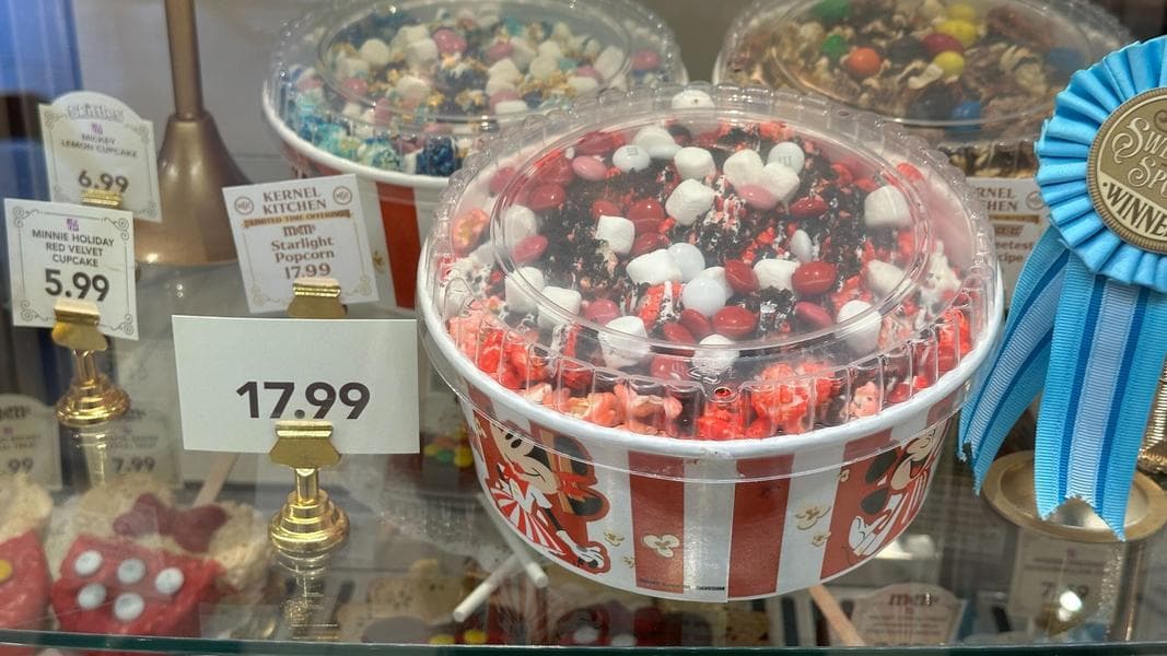 Strawberry Sweetheart Popcorn and Other Seasonal Treats Return to Walt Disney World for Valentine’s Day