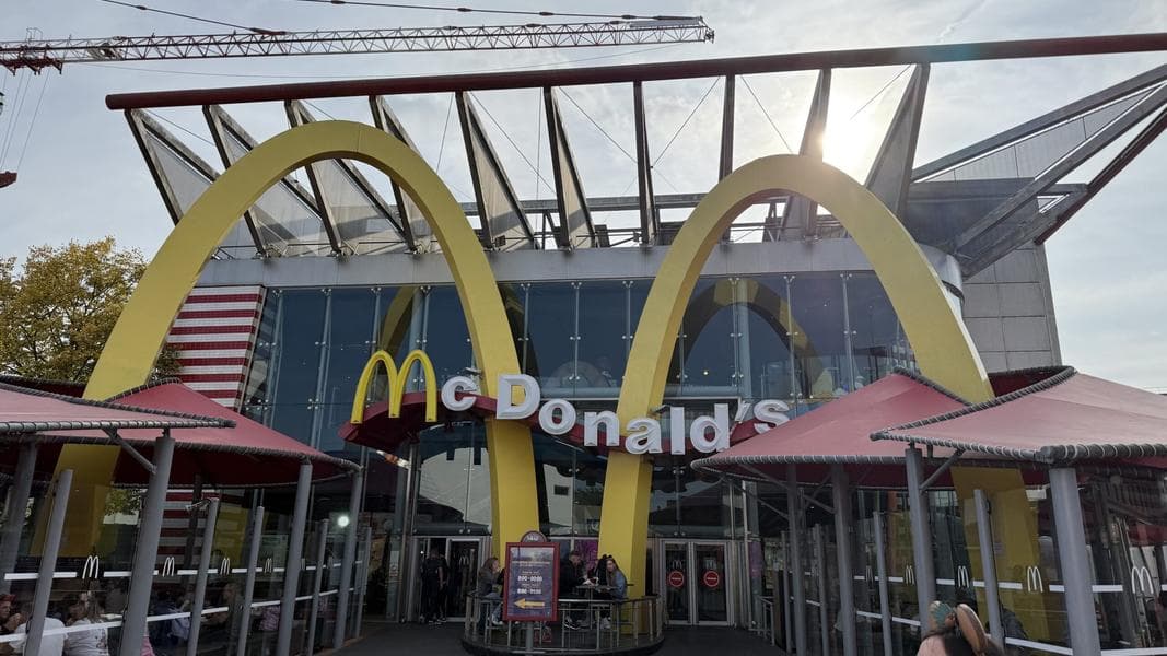 Last Day for First McDonald’s at Disney Village