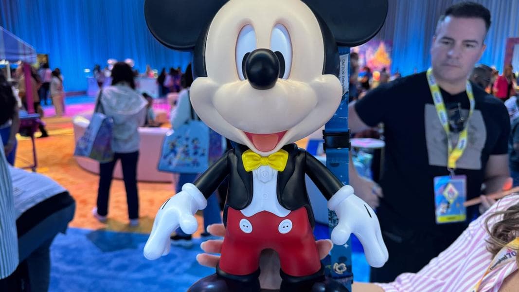 FIRST LOOK at New Mickey Mouse Popcorn Bucket for Disneyland 70th Anniversary