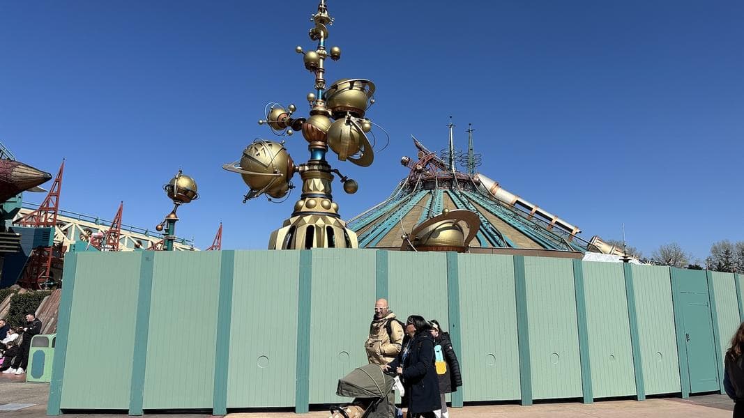 Orbitron in Discoveryland closed again for refurbishment