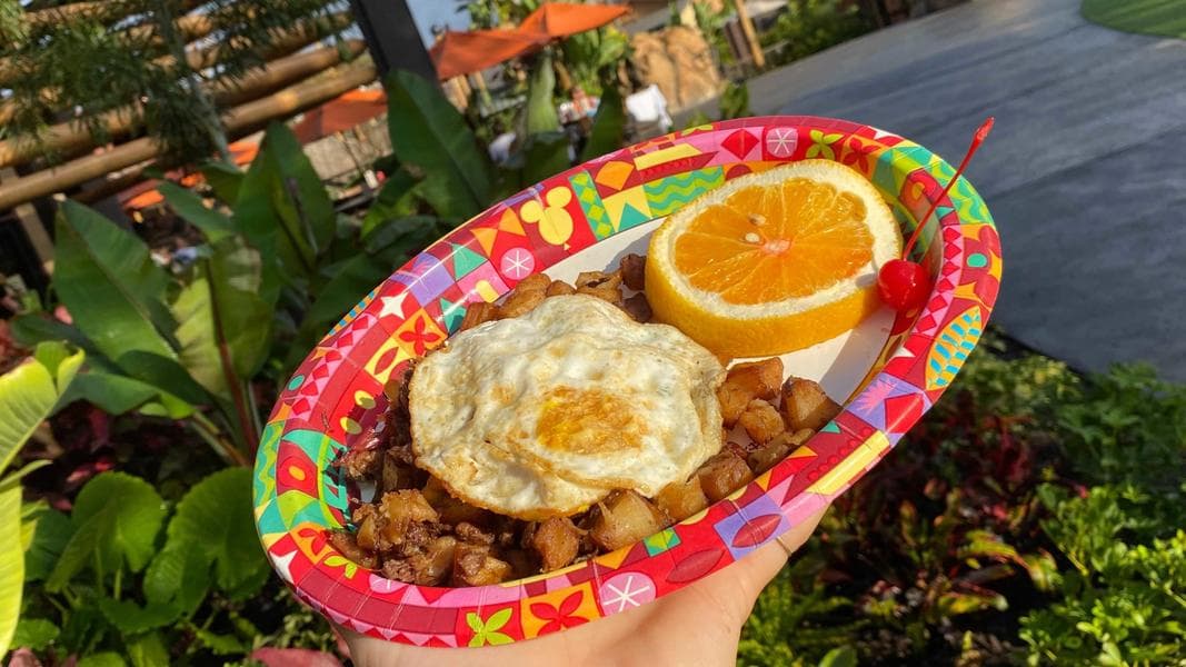 REVIEW: 50th Anniversary Wonderful World of Roast Beef Hash is Not So Wonderful at Disney’s Polynesian Village Resort