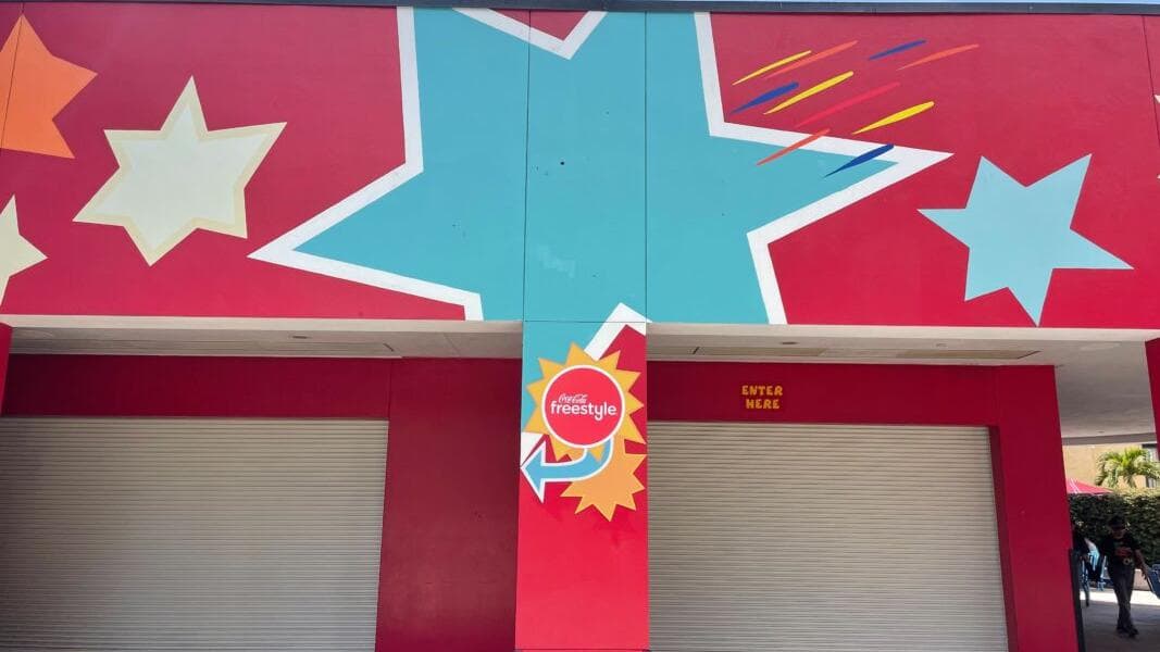 KidZone Pizza Company Sign Removed at Universal Studios Florida