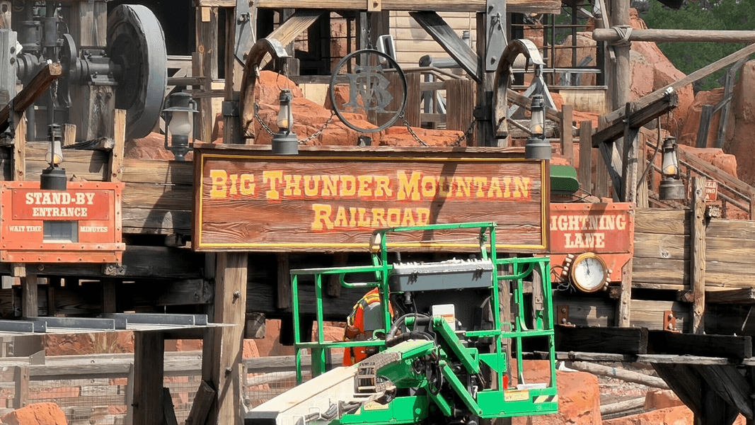 Big Thunder Mountain Railroad Reappears on Lightning Lane List at Walt Disney World