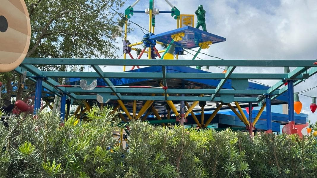 New Roof Structure Added to Woody’s Lunch Box Expanded Seating in Disney’s Hollywood Studios