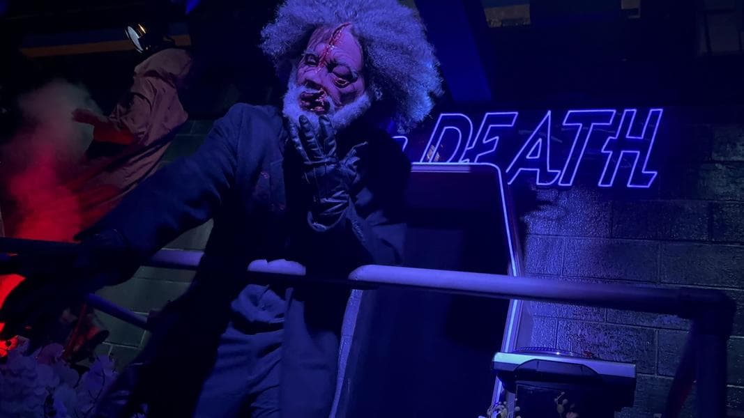 Full Video of The Weeknd: Nightmare Trilogy Haunted House at Universal Studios Hollywood