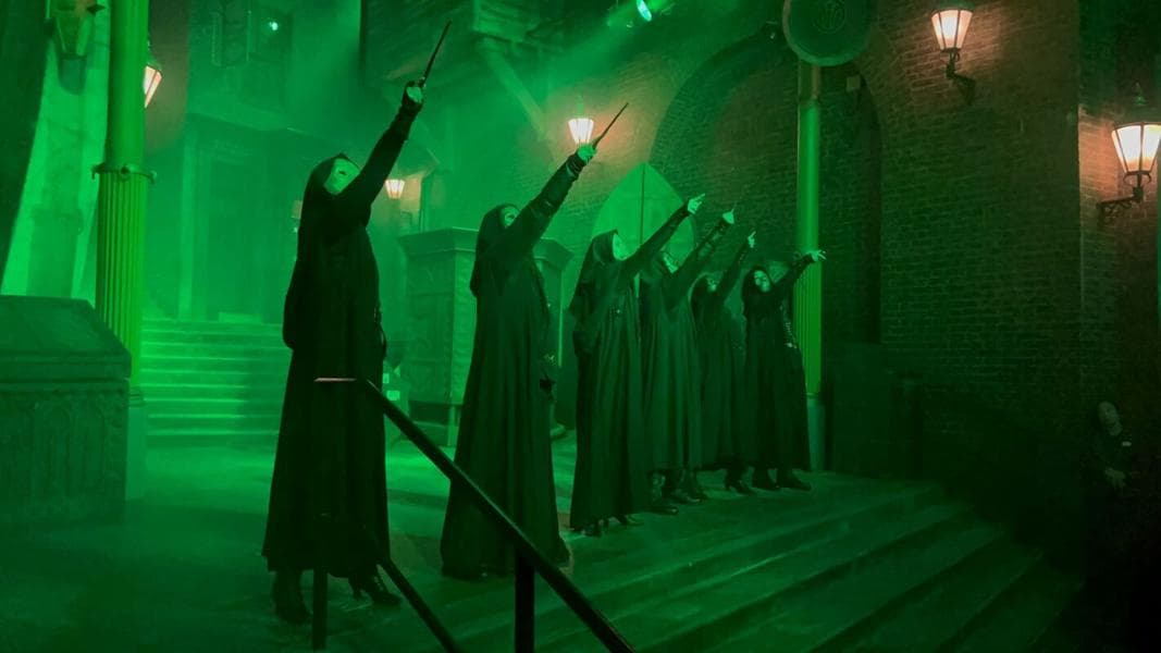 PHOTOS, VIDEO: Death Eaters Take to the Streets of Diagon Alley at Halloween Horror Nights 32