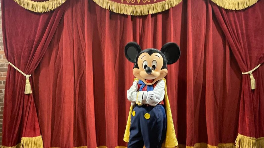 Magician Mickey Returns to Meet and Greet at Town Square Theater in Magic Kingdom