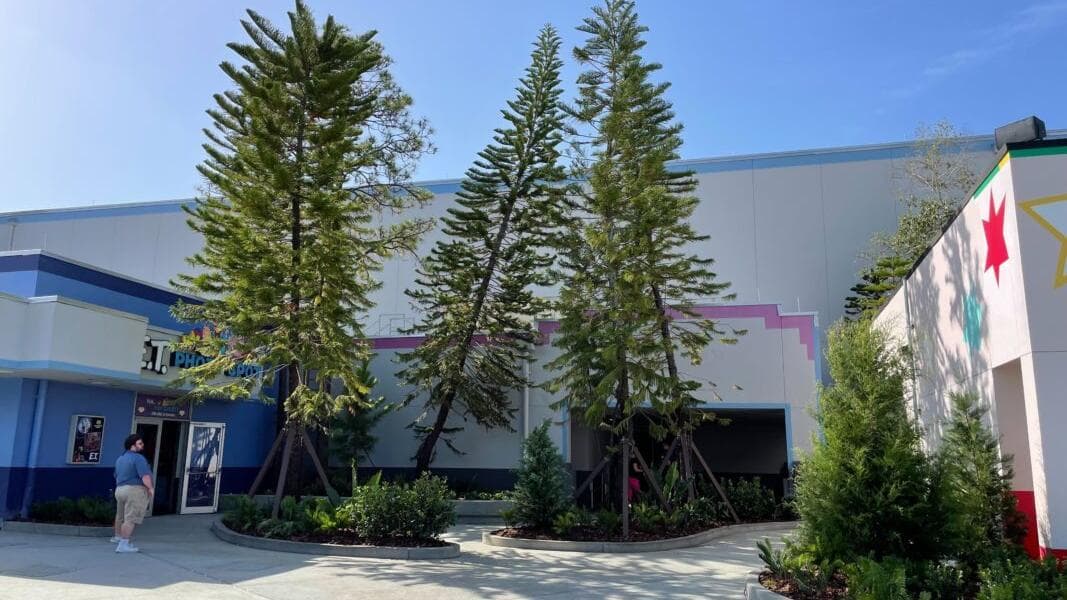 PHOTOS: The E.T. Adventure Exit Reopens as Construction Continues on New DreamWorks Land at Universal Studios Florida