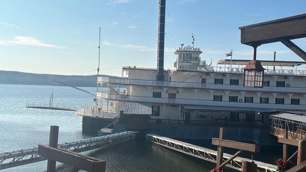 An Evening Aboard the Showboat Branson Belle