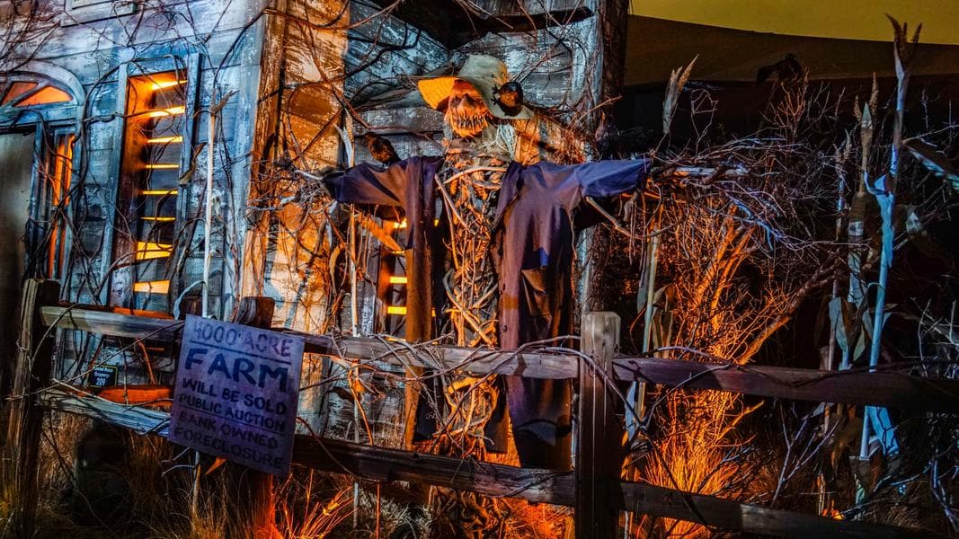 REVIEW: Scarecrow: The Reaping House at Halloween Horror Nights 2022 in Universal Studios Hollywood