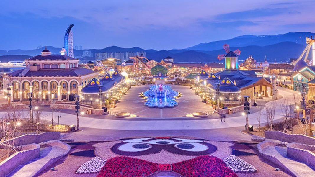 Lotte World amusement park celebrated a second park’s grand opening on March 31, 2022