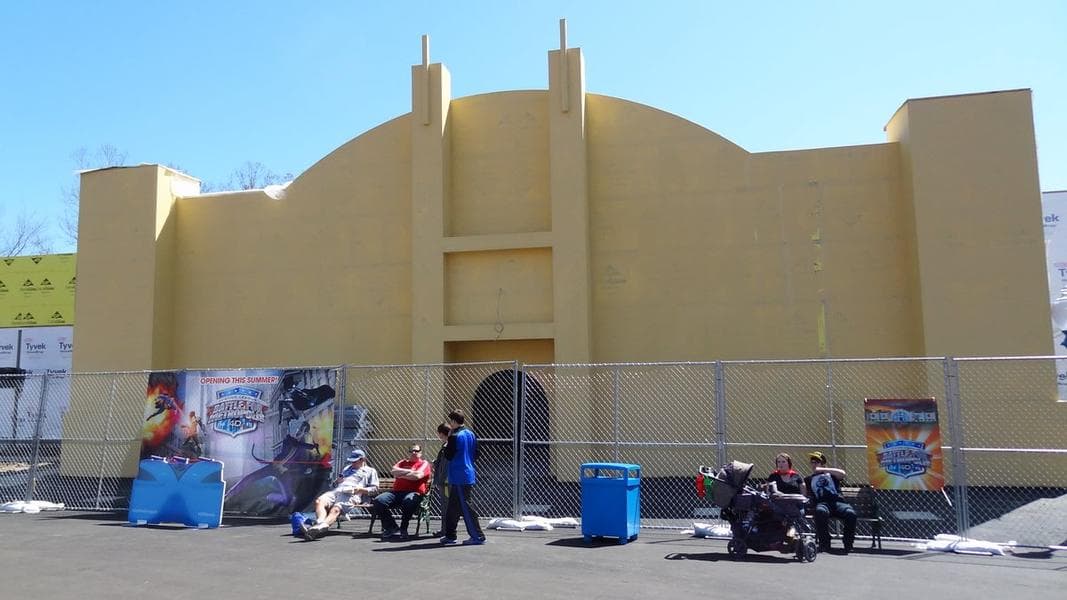 Six Flags St. Louis Opening Weekend 2015