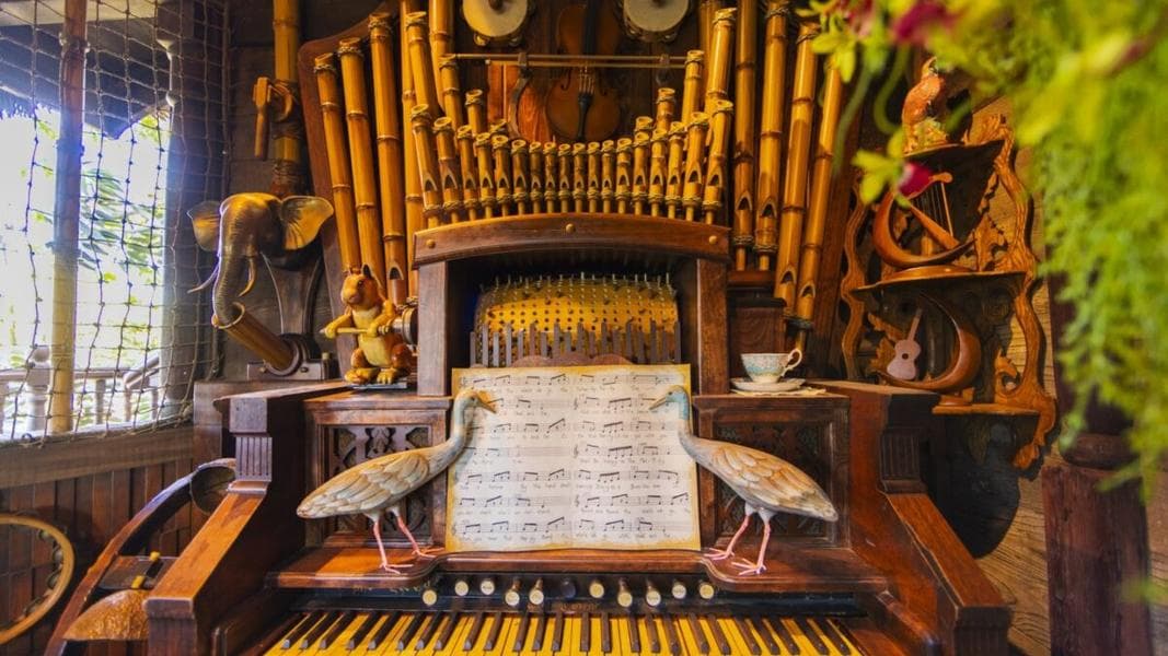 VIDEO: New ‘Swisskapolka’ Arrangement Revealed for Adventureland Treehouse at Disneyland Park