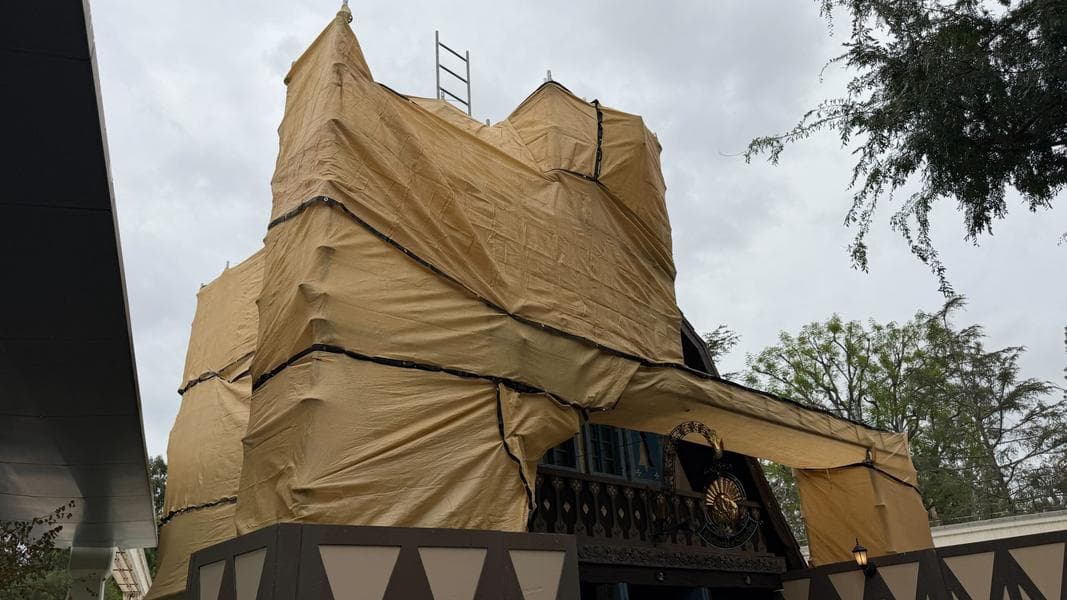 Scrim Goes Back Up Around Edelweiss Snacks at Disneyland