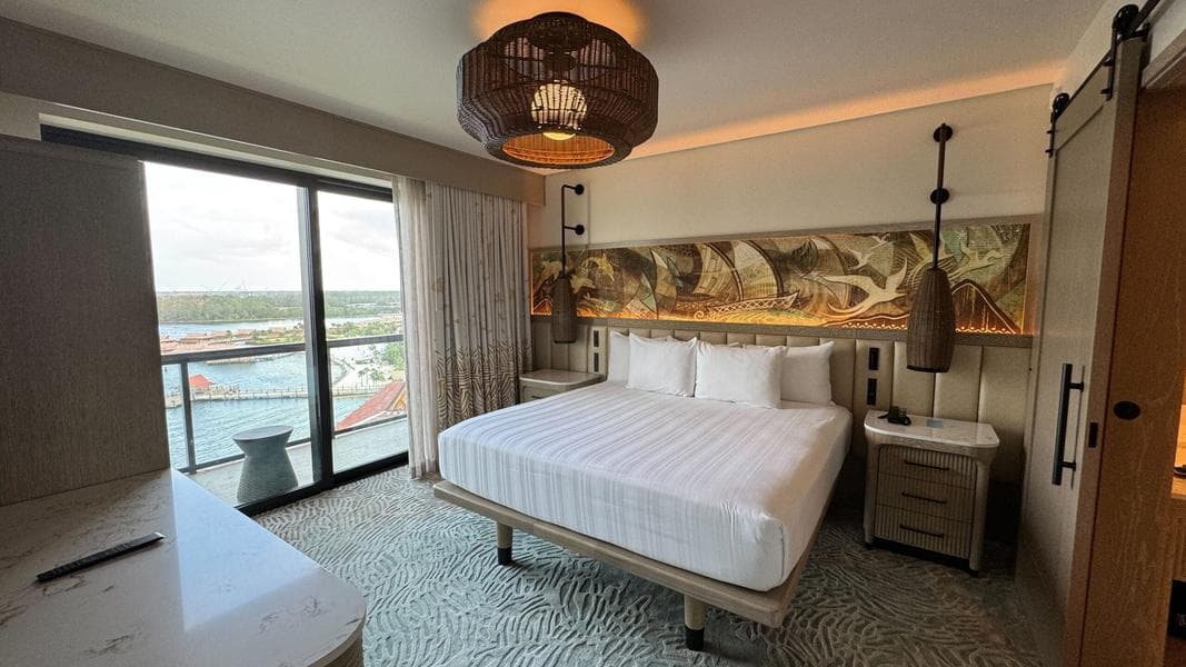 PHOTOS, VIDEO: Tour New Disney Vacation Club 2-Bedroom Penthouse Suite at Polynesian Island Tower