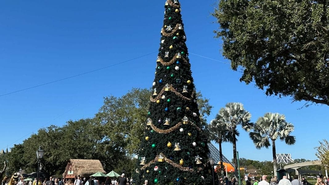 Christmas Tree & More Holiday Décor Arrive at EPCOT for 2025 Season