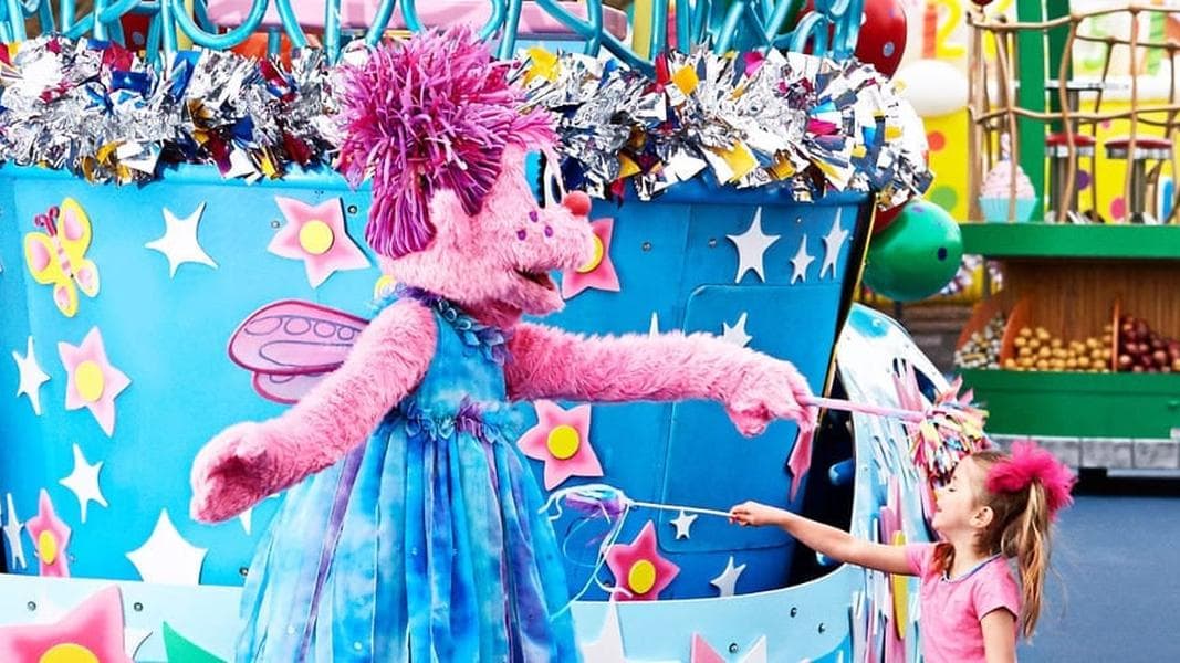 SeaWorld’s new Sesame Street Party Parade starts May 5 in San Diego & May 19 in San Antonio