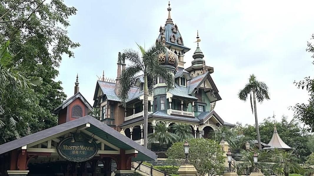 Take Manors over Mansions on Disney's haunted house rides